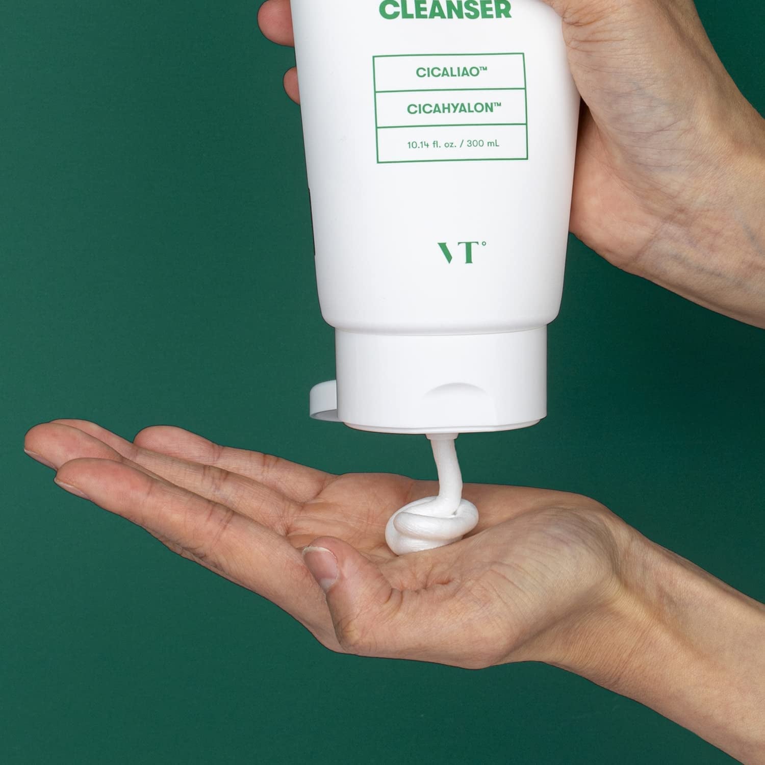CICA Foam Cleanser Face Cleanser 10.1 Fl Oz (300 Ml)